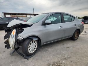Nissan Versa S 1.6L 4 2014