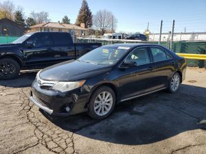 Toyota Camry SE 3.5L 6 2012