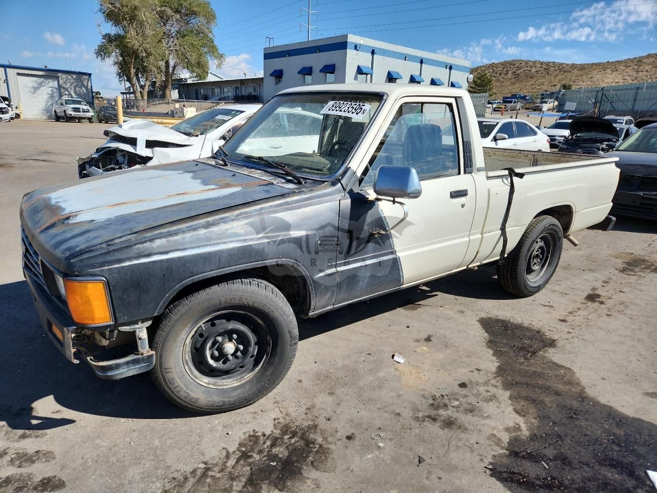 Toyota Hilux 1/2 TON RN50 2.4L 4 1986
