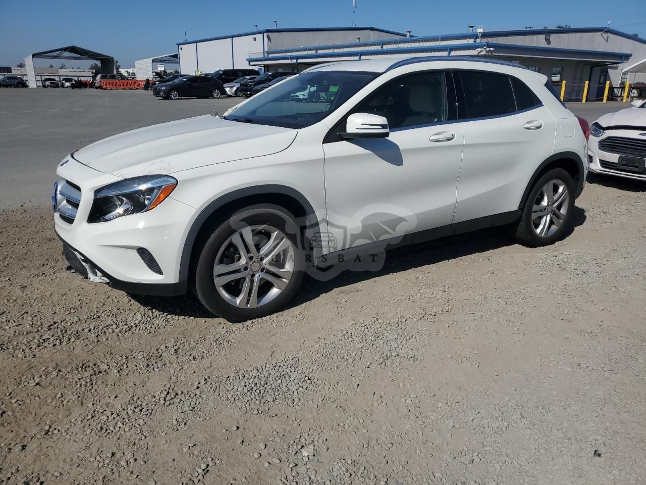 Mercedes-Benz GLA 250 4MATIC 2.0L 4 2015