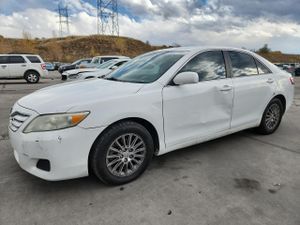 Toyota Camry BASE 2.5L 4 2010