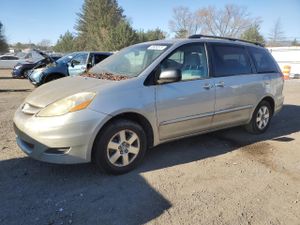 Toyota Sienna CE 3.3L 6 2006