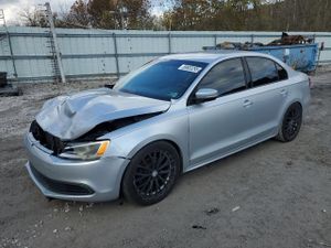 Volkswagen Jetta SE 1.8L 4 2014