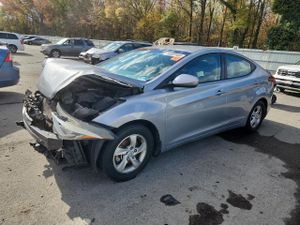 Hyundai Elantra SE 1.8L 4 2015