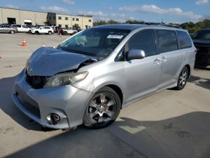 Toyota Sienna SPORT 3.5L 6 2011