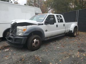 Ford F-450 SUPER DUTY 6.7L 8 2011