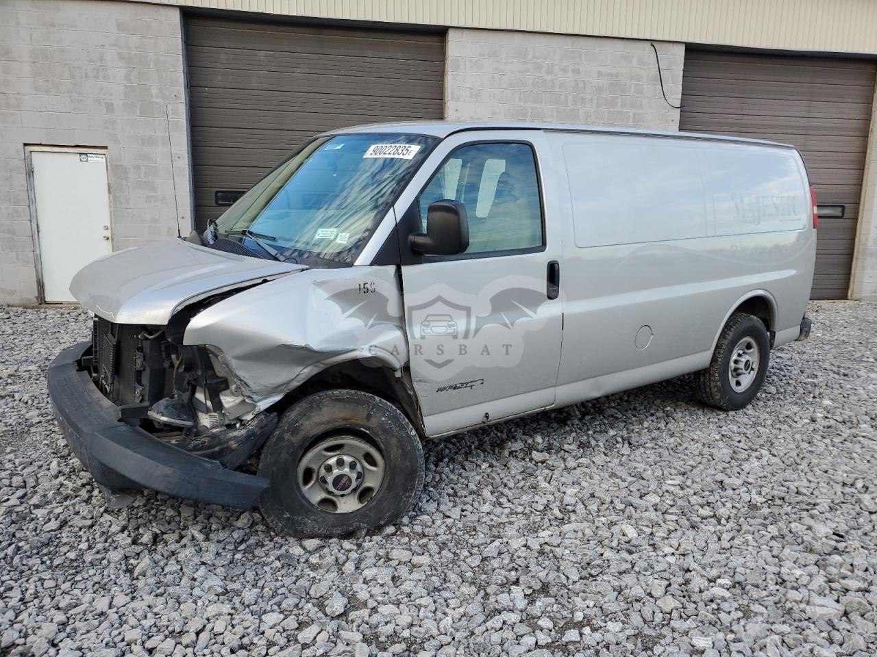 GMC Savana G3500 6.0L 8 2005