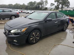 Nissan Altima SL 2.5L 4 2019