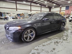 BMW M5 4.4L 8 2013