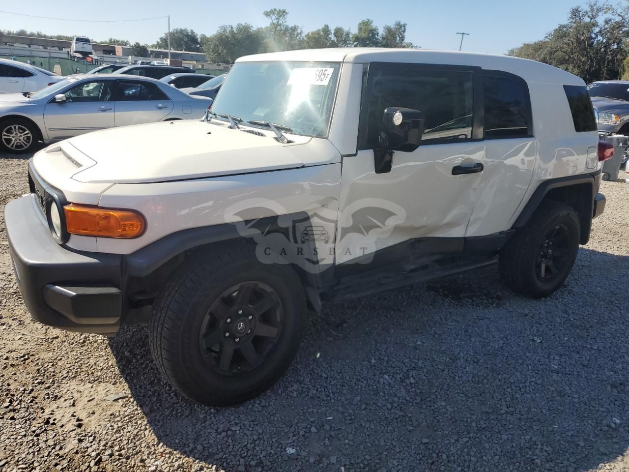 Toyota FJ Cruiser 4.0L 6 2014