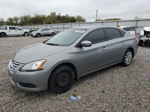 Nissan Sentra S 1.8L 4 2014