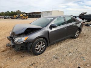 Toyota Camry L 2.5L 4 2013