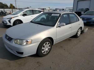 Toyota Corolla CE 1.8L 4 2001