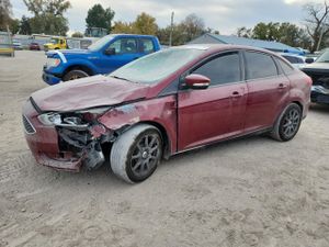 Ford Focus SE 2.0L 4 2015