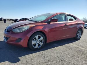 Hyundai Elantra GLS 1.8L 4 2013