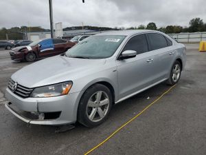 Volkswagen Passat S 1.8L 4 2015