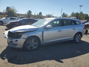 Volvo V60 PLATINUM 2.0L 4 2015