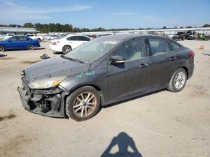 Ford Focus SE 2.0L 4 2015
