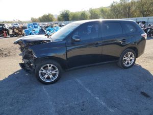 Mitsubishi Outlander SE 2.4L 4 2014