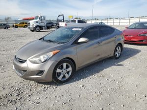 Hyundai Elantra GLS 1.8L 4 2013