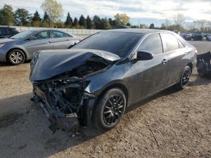 Toyota Camry LE 2.5L 4 2015