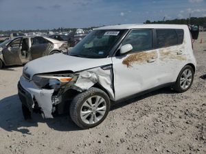 Kia Soul + 2.0L 4 2015
