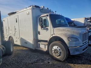 Freightliner Business Class M2 106 MEDIUM DUTY 8.3L 6 2011