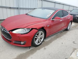 Tesla Model S 2014