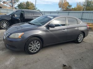 Nissan Sentra S 1.8L 4 2015