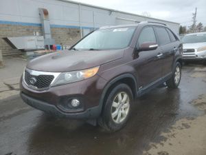 Kia Sorento LX 2.4L 4 2013
