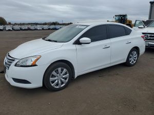 Nissan Sentra S 1.8L 4 2015