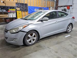 Hyundai Elantra 1.8L 4 2013