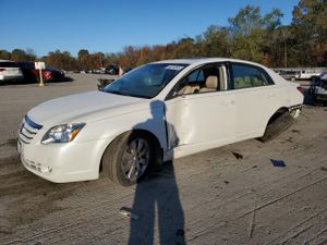 Toyota Avalon XL 3.5L 6 2005