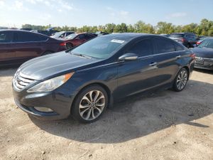 Hyundai Sonata SE 2.0L 4 2013