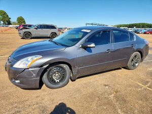 Nissan Altima SR 3.5L 6 2012