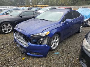 Ford Fusion SE 2.5L 4 2014
