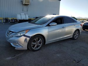 Hyundai Sonata SE 2.4L 4 2013
