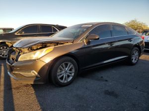 Hyundai Sonata SE 2.4L 4 2015