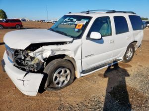GMC Yukon DENALI 6.0L 8 2004