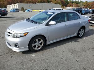 Toyota Corolla BASE 1.8L 4 2012