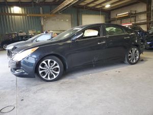 Hyundai Sonata SE 2.0L 4 2013