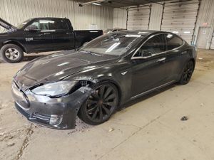 Tesla Model S 85D 2015