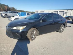 Toyota Camry LE 2.5L 4 2015