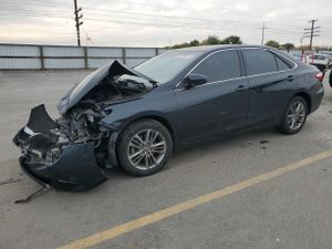 Toyota Camry LE 2.5L 4 2015