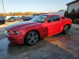 Ford Mustang 3.7L 6 2013