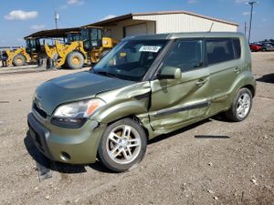 Kia Soul + 2.0L 4 2011