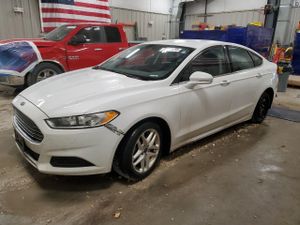 Ford Fusion SE 2.5L 4 2013