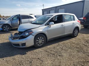 Nissan Versa S 1.8L 4 2011