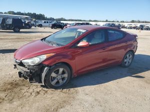 Hyundai Elantra GLS 1.8L 4 2013