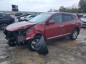 Nissan Rogue S 2.5L 4 2013